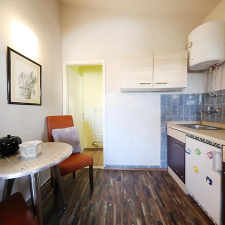 Villa Terracotta Studio 2 Starigrad Paklenica Bagian luar foto